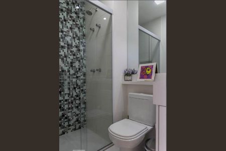 Apartamento à venda com 65m², 2 quartos e 1 vaga Apartamento à venda com 65m², 2 quartos e 1 vagaBanheiro