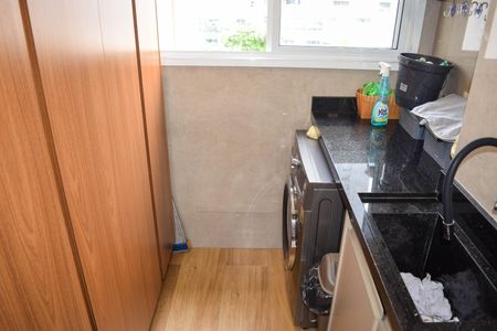 Apartamento à venda com 82m², 3 quartos e 1 vagaÁrea de Serviço