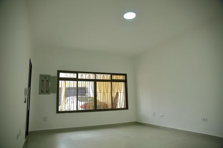 Casa para alugar com 211m², 3 quartos e 2 vagasSala