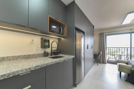 Cozinha de kitnet/studio à venda com 1 quarto, 25m² em Vila Cordeiro, São Paulo
