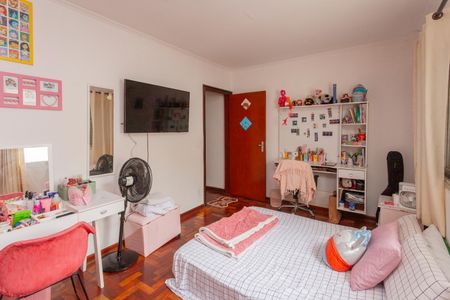 Casa à venda com 179m², 3 quartos e 2 vagasQuarto 2