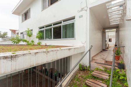 Casa à venda com 179m², 3 quartos e 2 vagasÁrea externa
