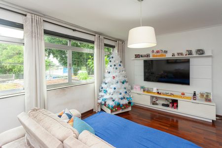 Casa à venda com 179m², 3 quartos e 2 vagasSala