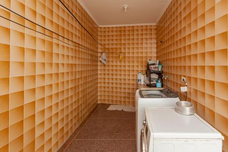 Casa à venda com 179m², 3 quartos e 2 vagasÁrea de Serviço