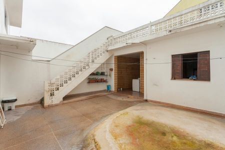 Casa à venda com 179m², 3 quartos e 2 vagasQuintal