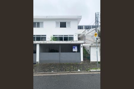 Casa à venda com 179m², 3 quartos e 2 vagasFachada
