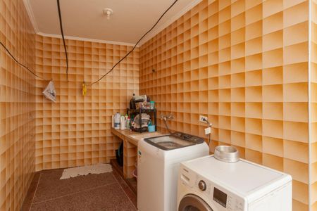 Casa à venda com 179m², 3 quartos e 2 vagasÁrea de Serviço