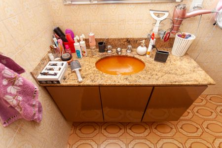 Casa à venda com 179m², 3 quartos e 2 vagasBanheiro da Suíte