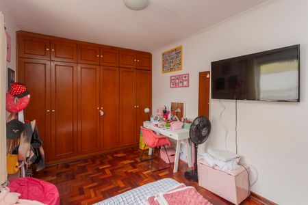 Casa à venda com 179m², 3 quartos e 2 vagasQuarto 2