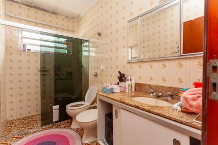 Casa à venda com 179m², 3 quartos e 2 vagasBanheiro 2