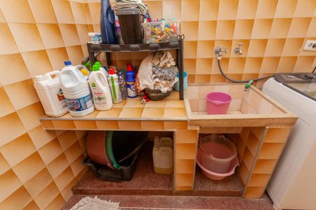 Casa à venda com 179m², 3 quartos e 2 vagasÁrea de Serviço