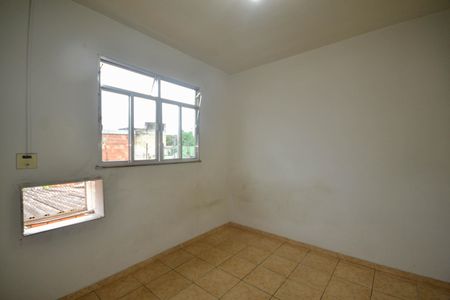 Quarto de kitnet/studio para alugar com 1 quarto, 40m² em Vila Bandeirantes, Nova Iguaçu