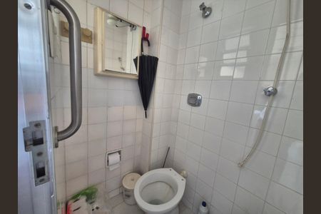 Apartamento à venda com 72m², 3 quartos e 1 vaga Apartamento à venda com 72m², 3 quartos e 1 vagaBanheiro de serviço