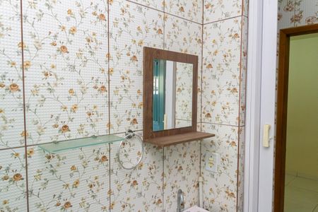 Casa para alugar com 60m², 2 quartos e sem vagaBanheiro