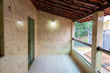Casa para alugar com 60m², 2 quartos e sem vagaVaranda