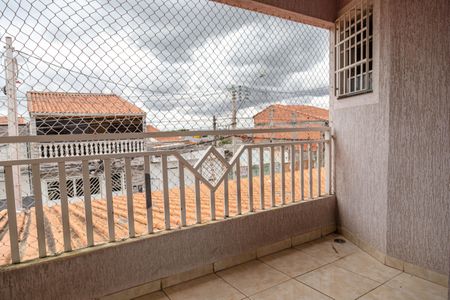 Casa à venda com 207m², 3 quartos e 2 vagas
