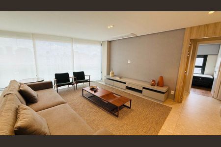 Apartamento à venda com 2 quartos, 152m² em Vila Olímpia, São Paulo