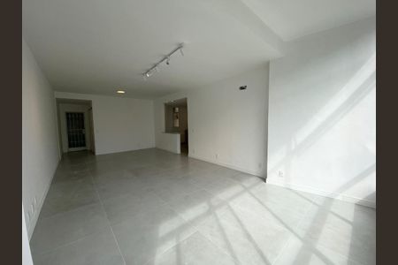 Apartamento à venda com 126m², 3 quartos e 1 vaga