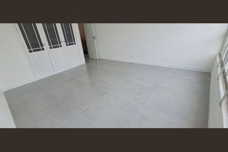 Apartamento à venda com 126m², 3 quartos e 1 vaga