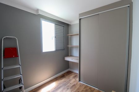 Quarto 2 de apartamento para alugar com 1 quarto, 43m² em Parque Ipe, São Paulo