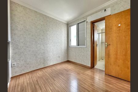 Apartamento à venda com 3 quartos, 70m² em São João Batista, Belo Horizonte