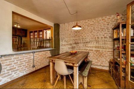 Casa à venda com 3 quartos, 200m² em Vila Clementino, São Paulo