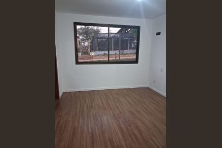 Casa de condomínio à venda com 247m², 4 quartos e 4 vagas