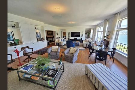 Apartamento à venda com 367m², 5 quartos e 1 vaga