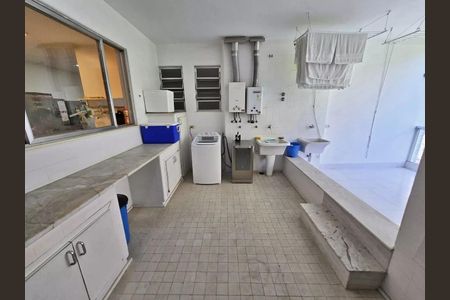 Apartamento à venda com 367m², 5 quartos e 1 vaga