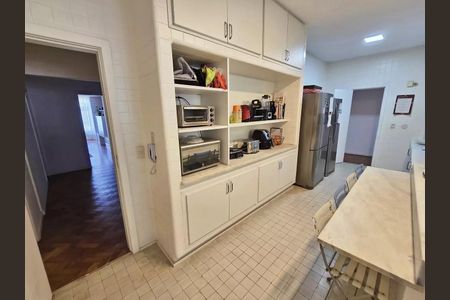 Apartamento à venda com 367m², 5 quartos e 1 vaga