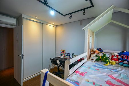 Casa à venda com 400m², 3 quartos e 4 vagasSuíte 2