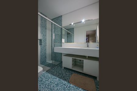 Casa à venda com 400m², 3 quartos e 4 vagasBanheiro Suíte 4