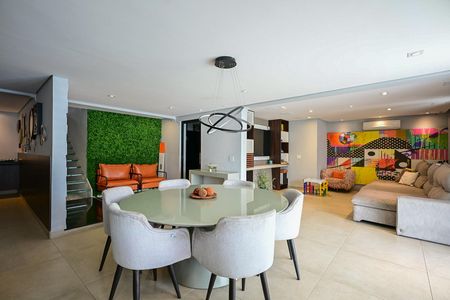 Casa à venda com 400m², 3 quartos e 4 vagasSala de Tv