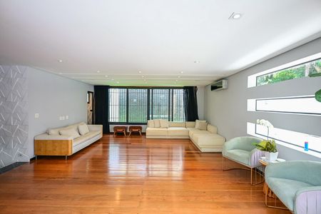 Casa à venda com 400m², 3 quartos e 4 vagasSala