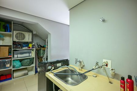 Casa à venda com 400m², 3 quartos e 4 vagasÁrea de Serviço