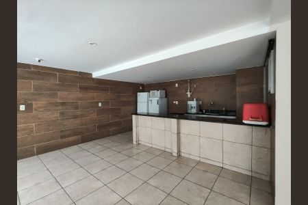 Apartamento para alugar com 100m², 3 quartos e 1 vaga Apartamento para alugar com 100m², 3 quartos e 1 vagaÁrea comum - Salão de festas