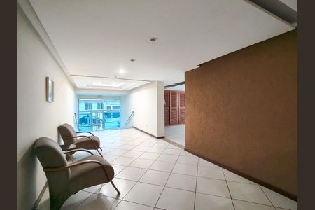 Apartamento para alugar com 100m², 3 quartos e 1 vaga Apartamento para alugar com 100m², 3 quartos e 1 vagaFachada e portaria