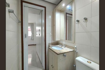 Apartamento para alugar com 100m², 3 quartos e 1 vaga Apartamento para alugar com 100m², 3 quartos e 1 vagaBanheiro da Suíte