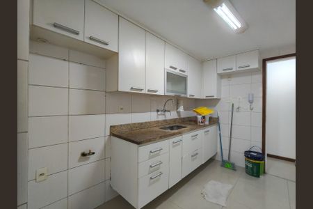 Apartamento para alugar com 100m², 3 quartos e 1 vaga Apartamento para alugar com 100m², 3 quartos e 1 vagaCozinha