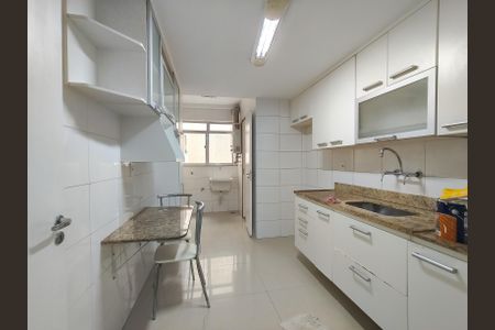 Apartamento para alugar com 100m², 3 quartos e 1 vaga Apartamento para alugar com 100m², 3 quartos e 1 vagaCozinha