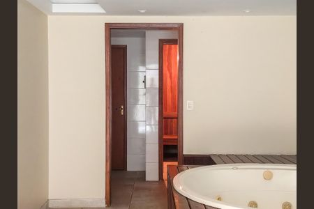 Apartamento para alugar com 100m², 3 quartos e 1 vaga Apartamento para alugar com 100m², 3 quartos e 1 vagaSauna