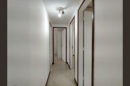 Apartamento para alugar com 100m², 3 quartos e 1 vaga Apartamento para alugar com 100m², 3 quartos e 1 vagaCorredor