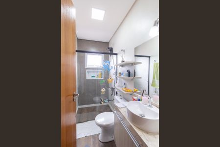 Casa à venda com 160m², 3 quartos e 3 vagasBanheiro 