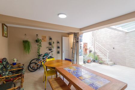 Casa à venda com 160m², 3 quartos e 3 vagasQuintal