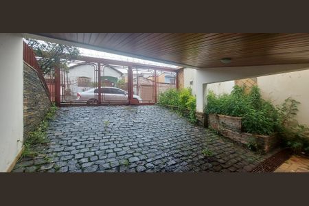 Casa para alugar com 640m², 7 quartos e 6 vagas