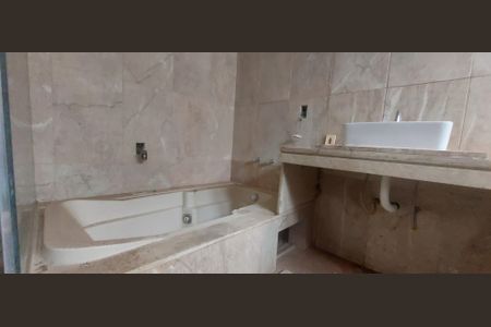 Casa para alugar com 640m², 7 quartos e 6 vagas