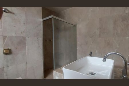 Casa para alugar com 640m², 7 quartos e 6 vagas