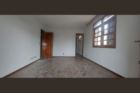 Casa para alugar com 640m², 7 quartos e 6 vagas