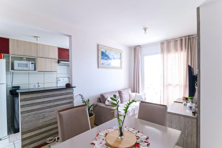 Sala de apartamento à venda com 2 quartos, 50m² em Del Castilho, Rio de Janeiro