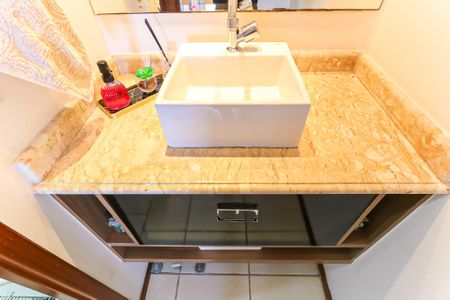 Apartamento à venda com 50m², 2 quartos e 1 vaga Apartamento à venda com 50m², 2 quartos e 1 vagaBanheiro